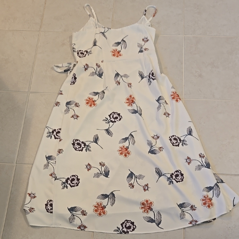LOFT White Floral Wrap Maxi Dress - Picture 4 of 4